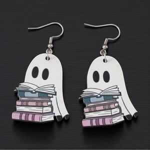 Spooky Ghost Wooden Dangle Earrings – Book Lover Halloween Accessory​​